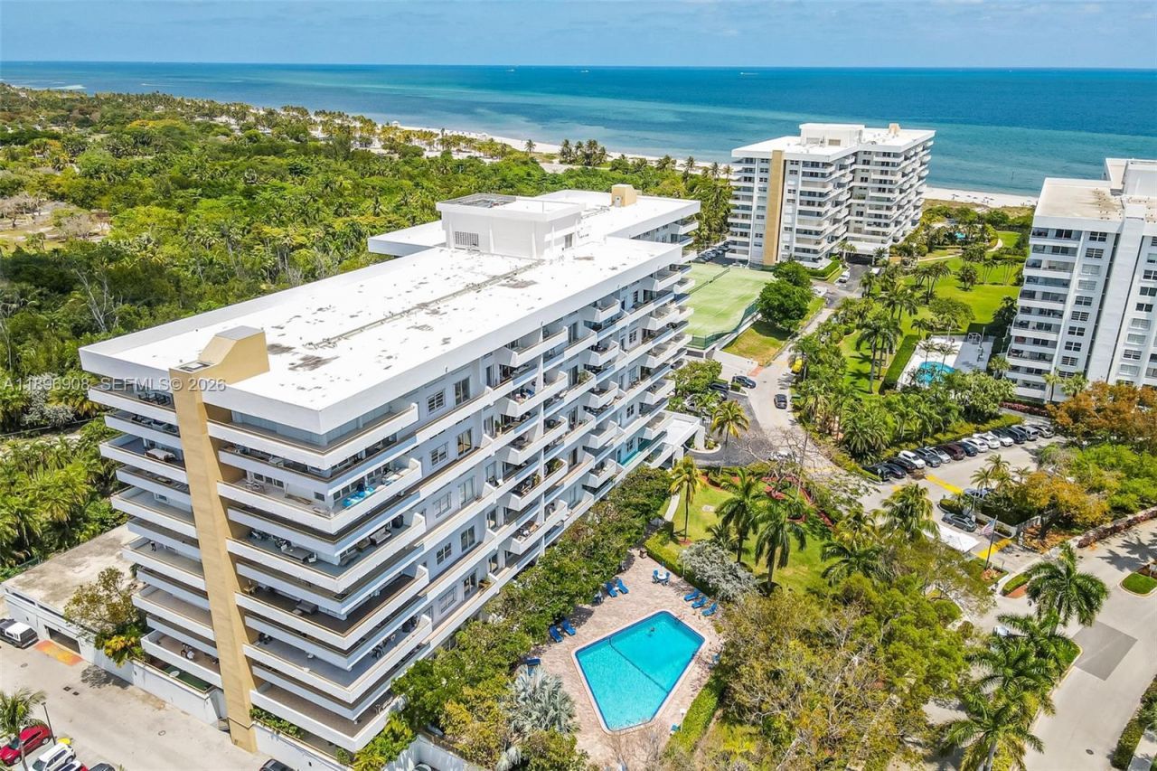 155 Ocean Lane Dr, Unit 302, Key Biscayne, FL 33149 Photo