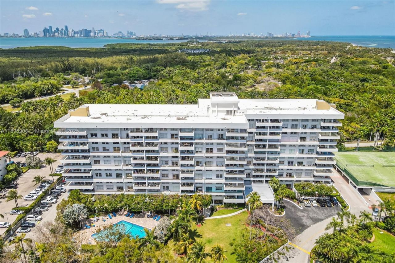 155 Ocean Lane Dr, Unit 302, Key Biscayne, FL 33149 Photo