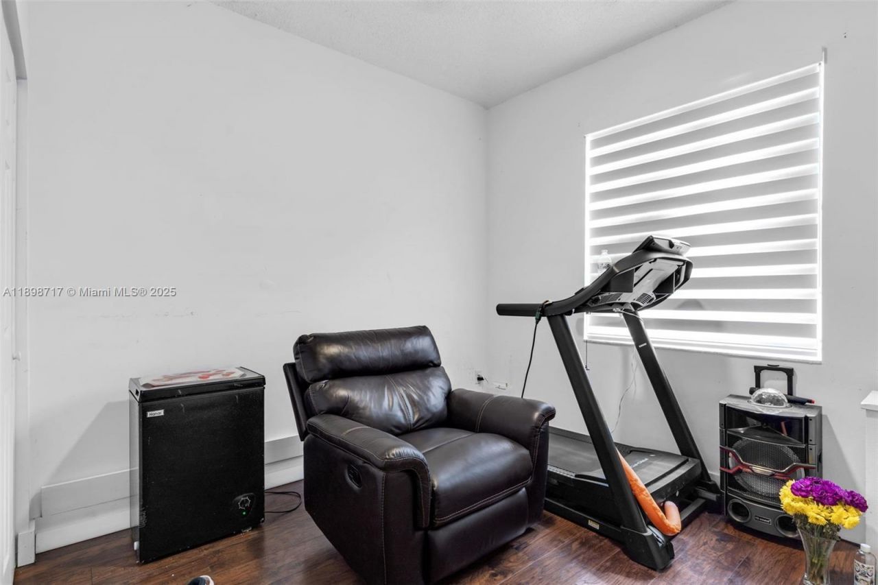 4289 NE 10th Ct, Homestead, FL 33033 Photo