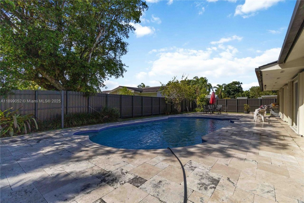 12410 SW 106th Ter, Miami, FL 33186 Photo