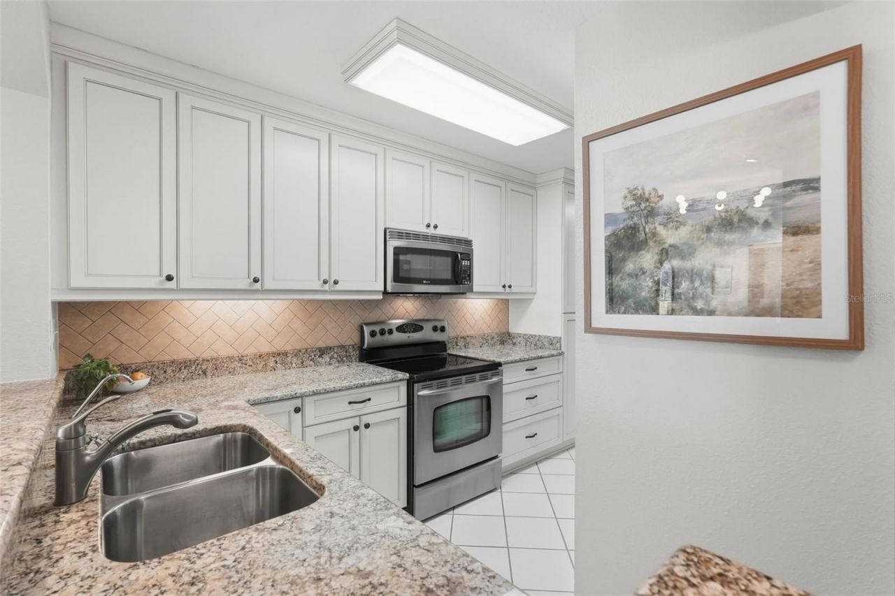 6021 Bahia Del Mar Circle, Unit 137, Saint Petersburg, FL 33715 Photo