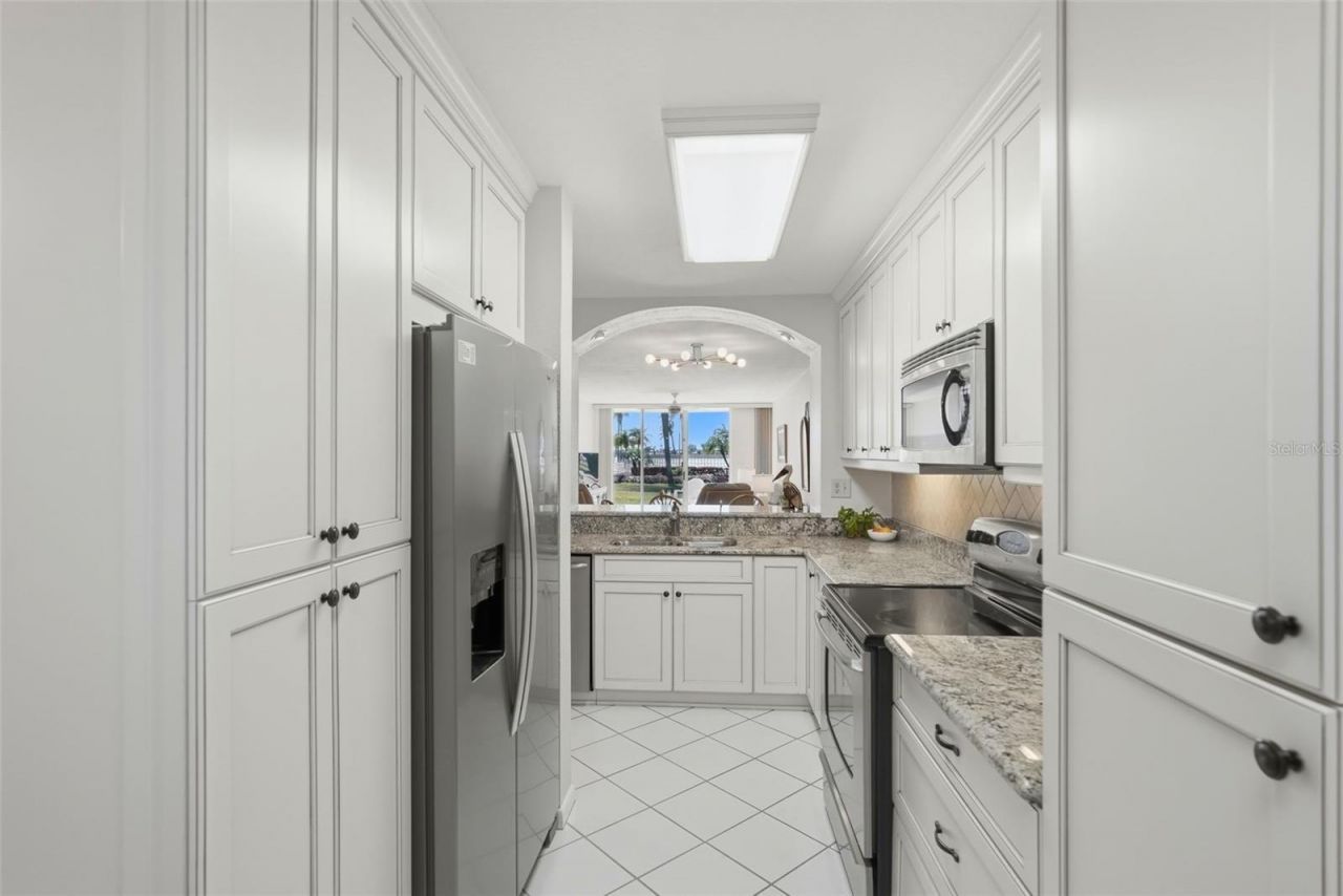 6021 Bahia Del Mar Circle, Unit 137, Saint Petersburg, FL 33715 Photo