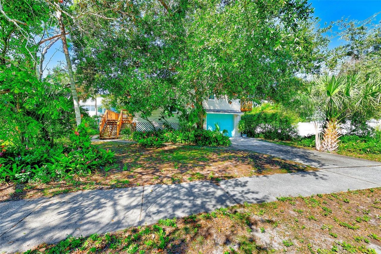 104 S Mayo Street, Crystal Beach, FL 34681 Photo