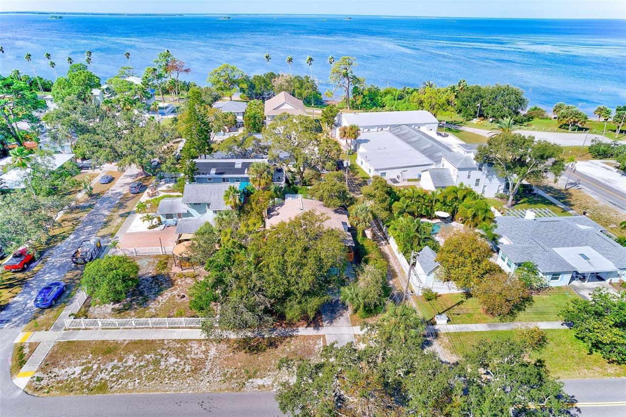 104 S Mayo Street, Crystal Beach, FL 34681 Photo