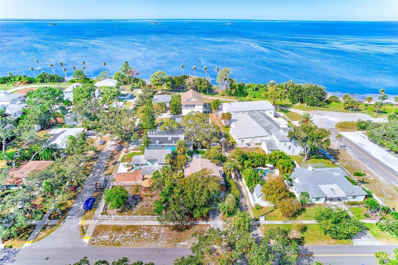 104 S Mayo Street, Crystal Beach, FL 34681 Photo