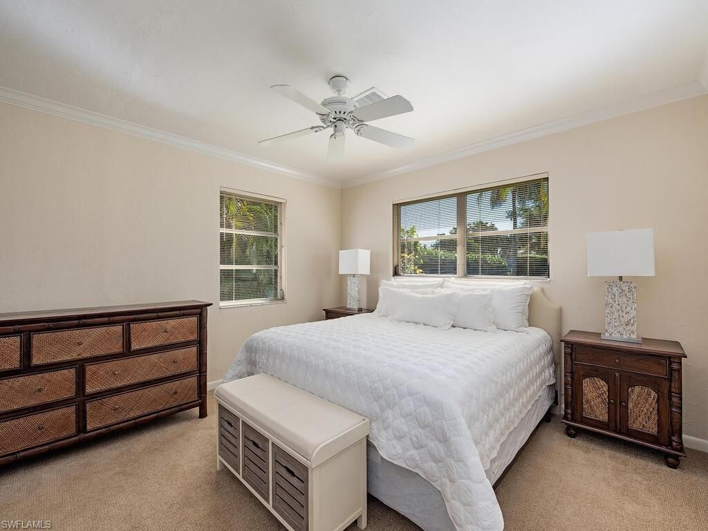 271 1st Ave S, Naples, FL 34102 Photo