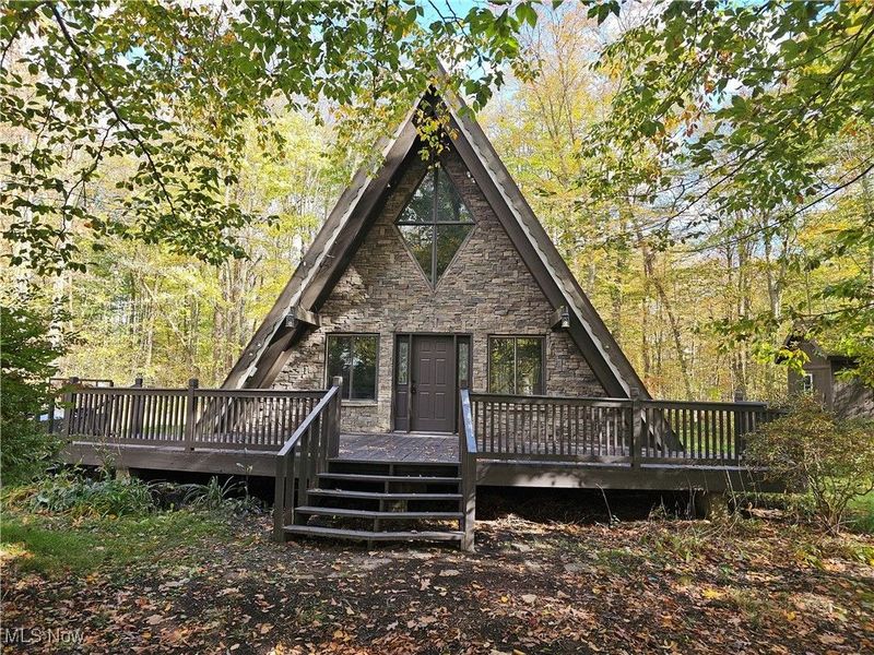 940 Long Shadow Lane, Roaming Shores, OH 44085 Photo 1