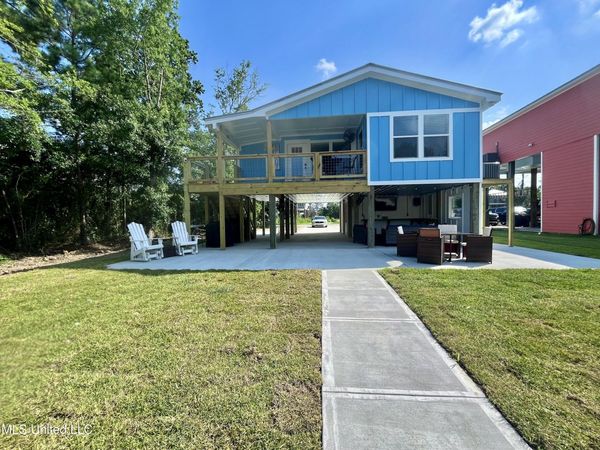 4024 Blue Jay Street, Bay Saint Louis, MS 39520
