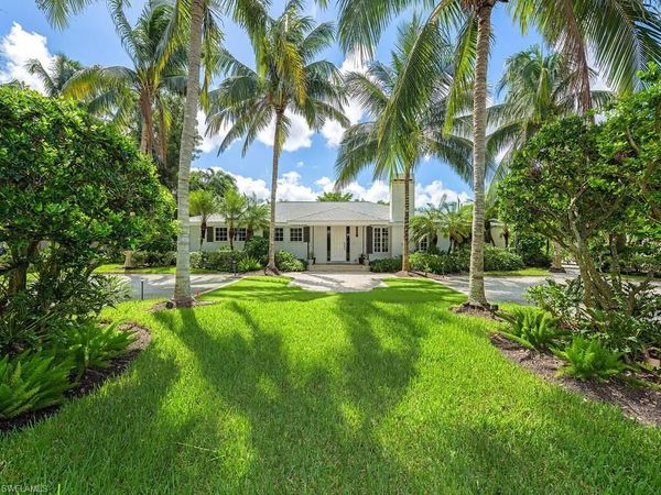 206 1st AVE N, NAPLES, FL 34102