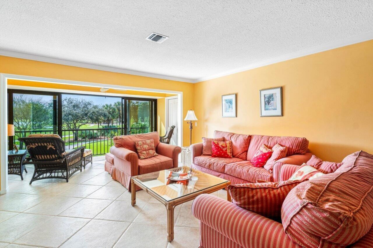 3715 Quail Ridge Drive, Unit Bobwhite B, Boynton Beach, FL 33436 Photo