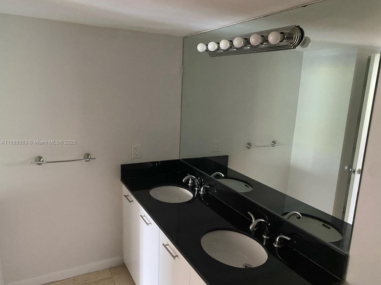 3300 NE 191st St, Unit 416, Aventura, FL 33180 Photo