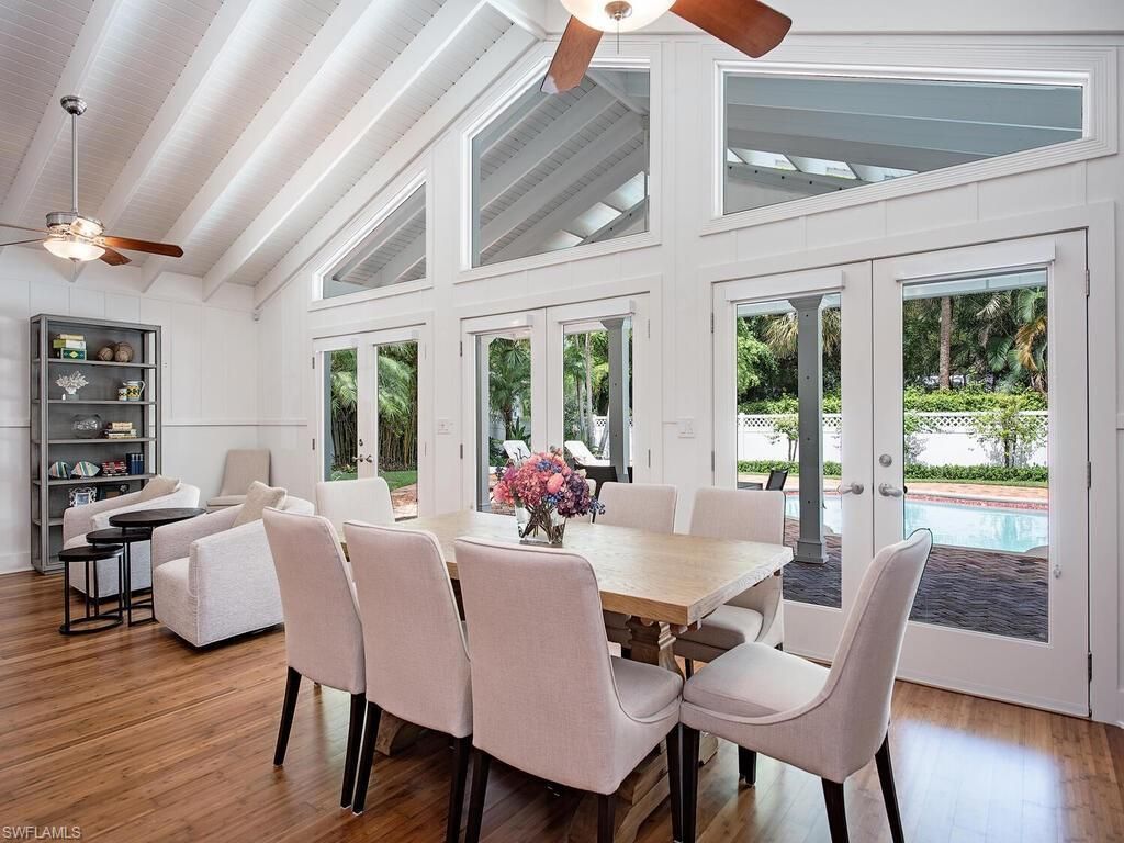 195 2nd Ave N, Naples, FL 34102 Photo