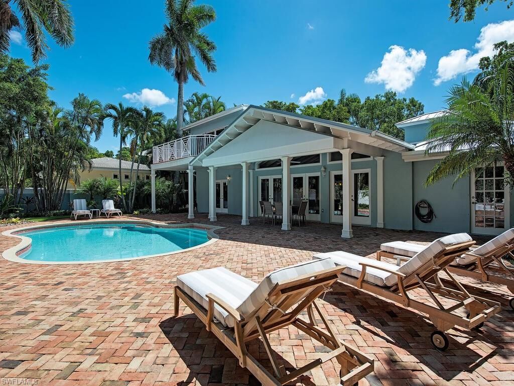 195 2nd Ave N, Naples, FL 34102 Photo