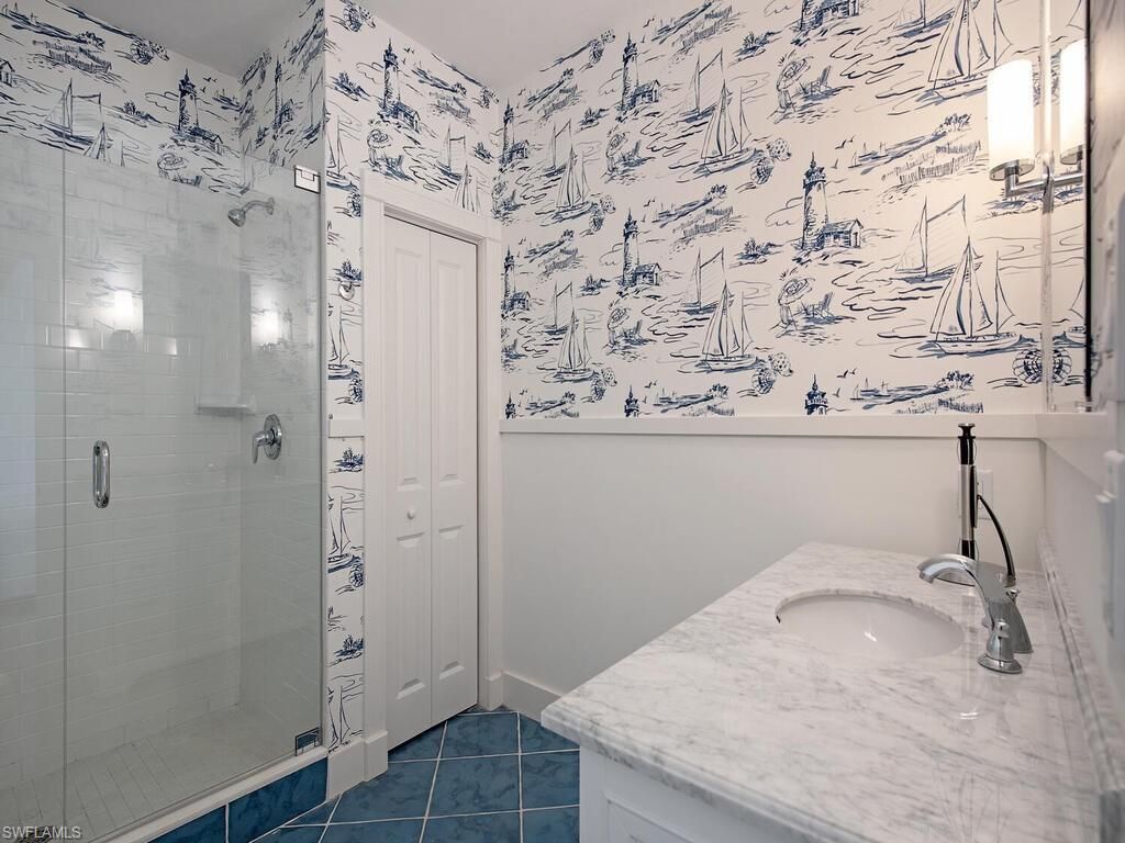 195 2nd Ave N, Naples, FL 34102 Photo