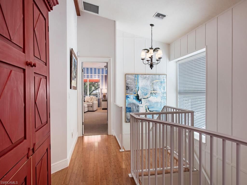 195 2nd Ave N, Naples, FL 34102 Photo