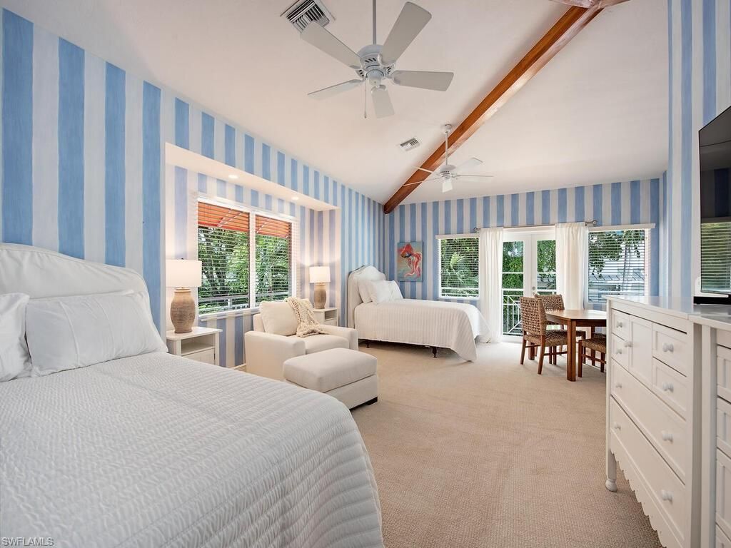 195 2nd Ave N, Naples, FL 34102 Photo