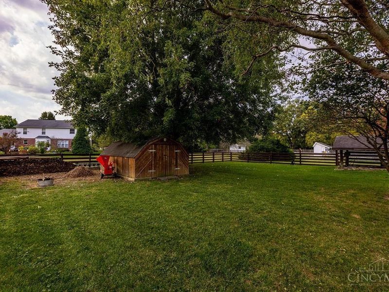 5679 Brewer Road, Mason, OH 45040 Photo 9