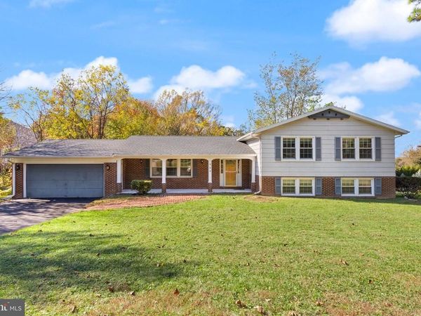 934 WINCHESTER DRIVE, WESTMINSTER, MD 21157