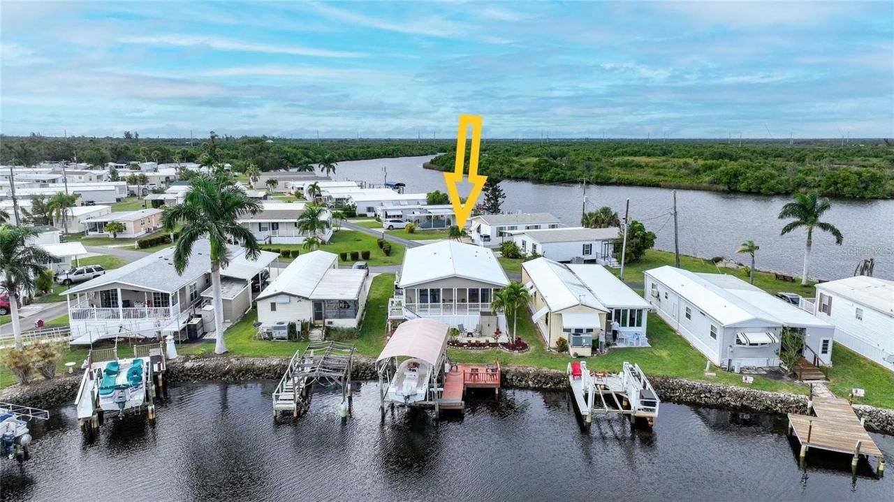 135 Lazy Lagoon Drive, Punta Gorda, FL 33982 Photo