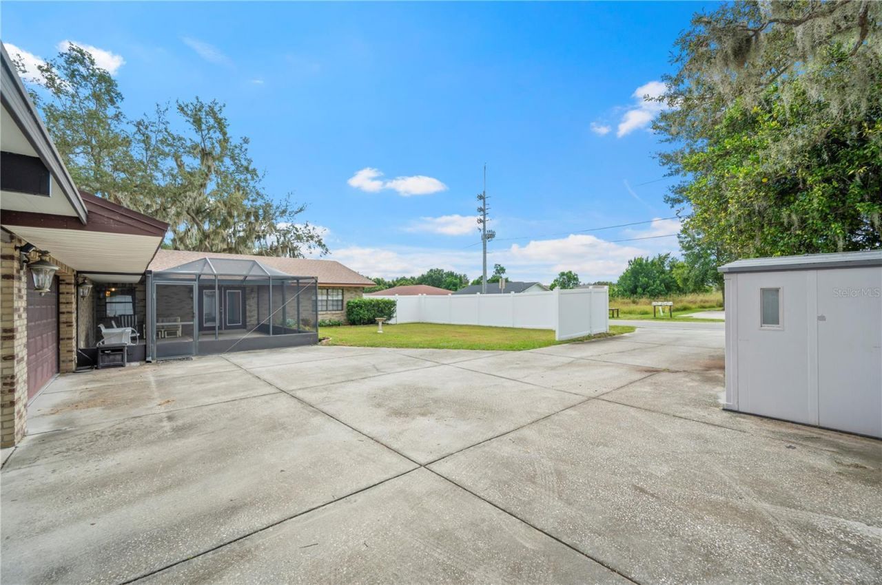 101 Lakeview Drive, Auburndale, FL 33823 Photo