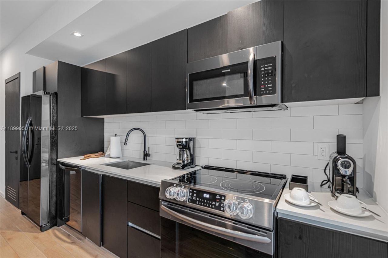 398 NE 5th St, Unit 3017, Miami, FL 33132 Photo