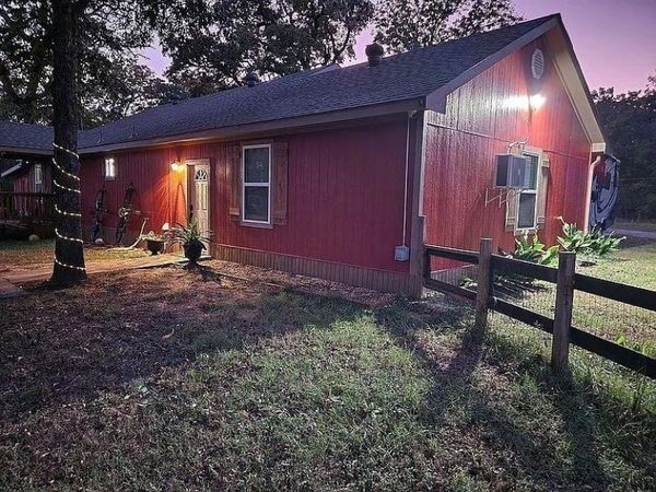 13993 Poncho Villa Drive, Log Cabin, TX 75148