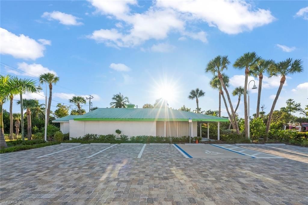 1025 Periwinkle Way, Sanibel, FL 33957 Photo