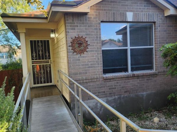 3826 Miho, San Antonio, TX 78223