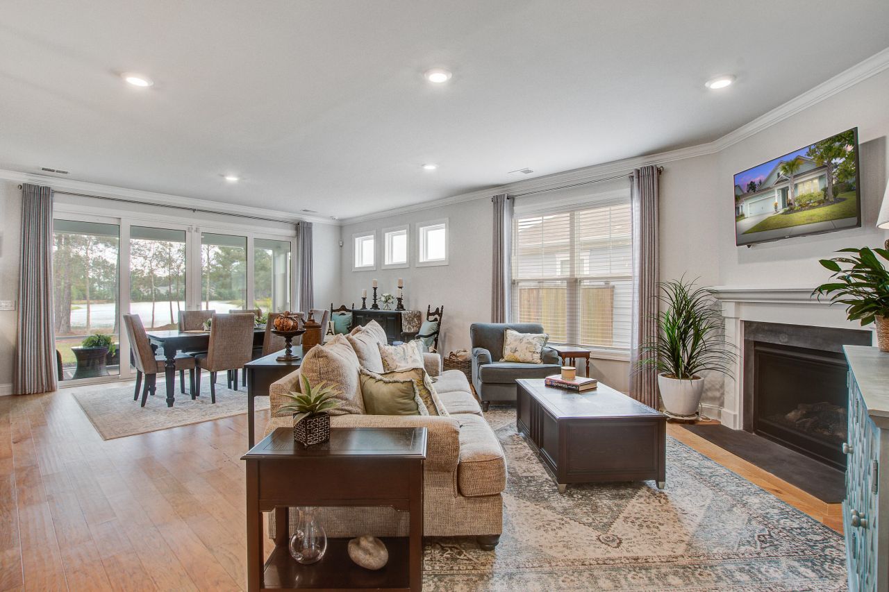 533 Fern Tree Drive Photo 7