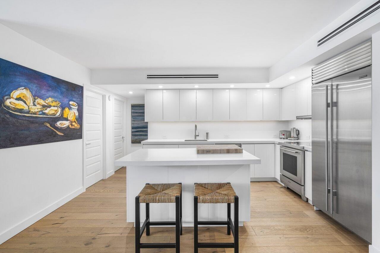 100 Worth Avenue, Unit 220, Palm Beach, FL 33480 Photo