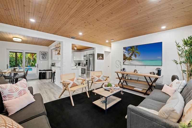 1813 SW 10th Court, Fort Lauderdale, FL 33312 Photo