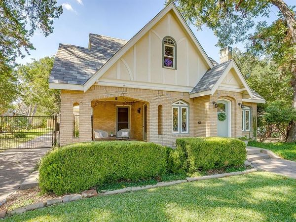 3000 6th Avenue, Fort Worth, TX 76110