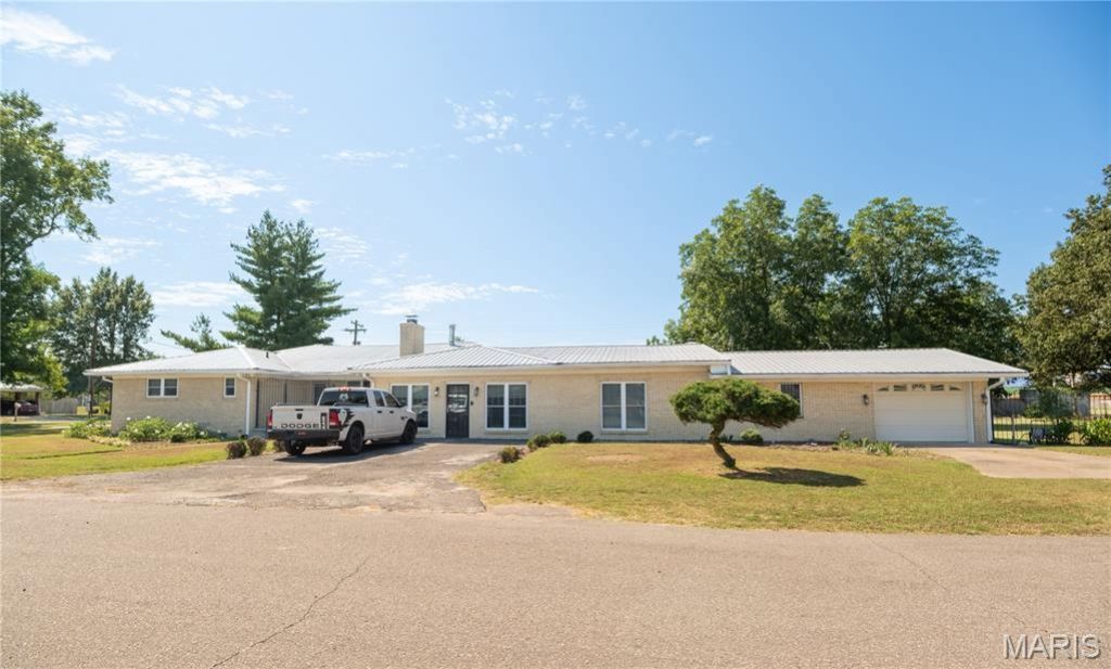 201 Welch Street, Malden, MO 63863 Main Photo