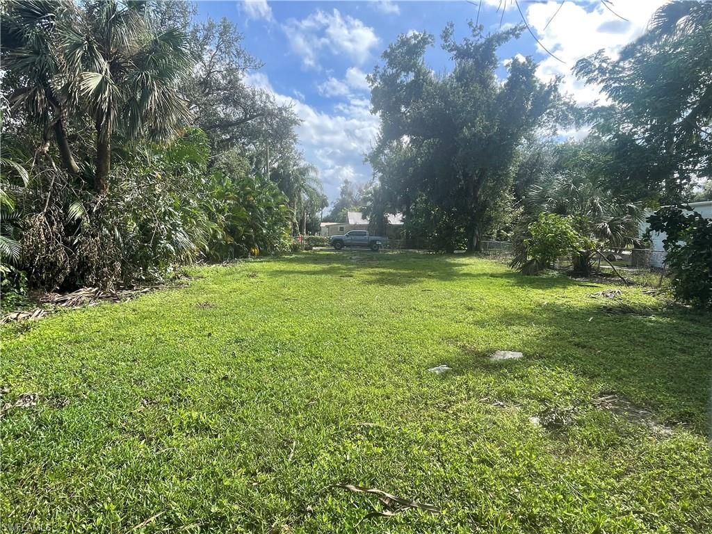 348 Capitol St , North Fort Myers, FL 33903 Photo