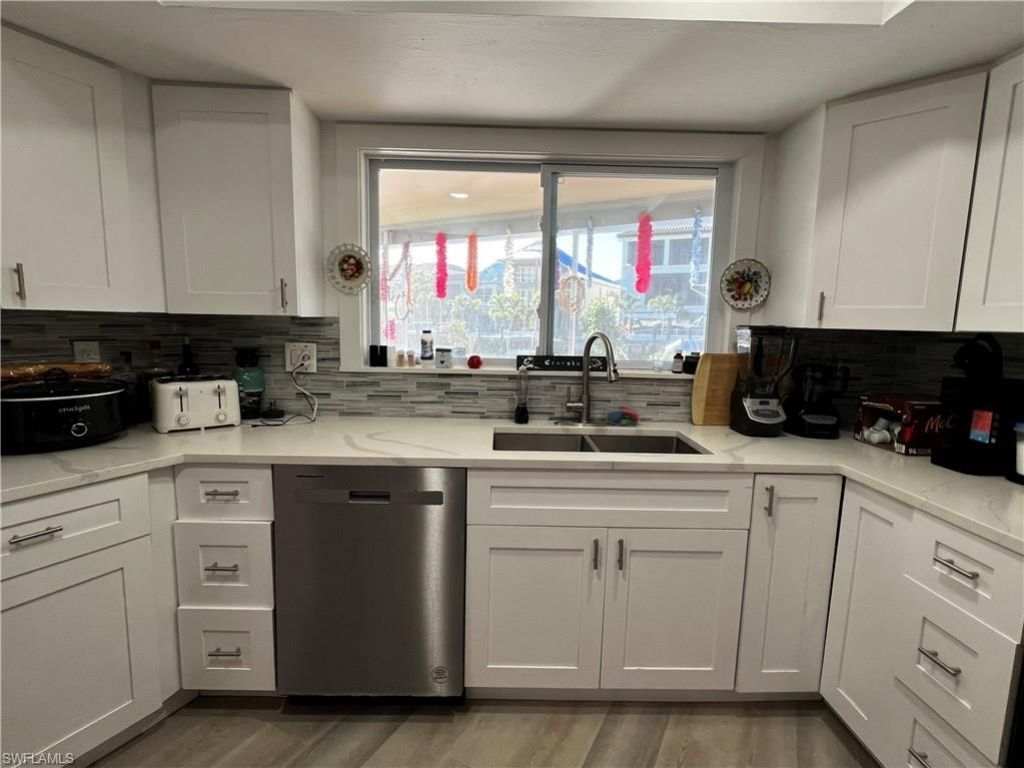 176 Heron Ave, Naples, FL 34108 Photo