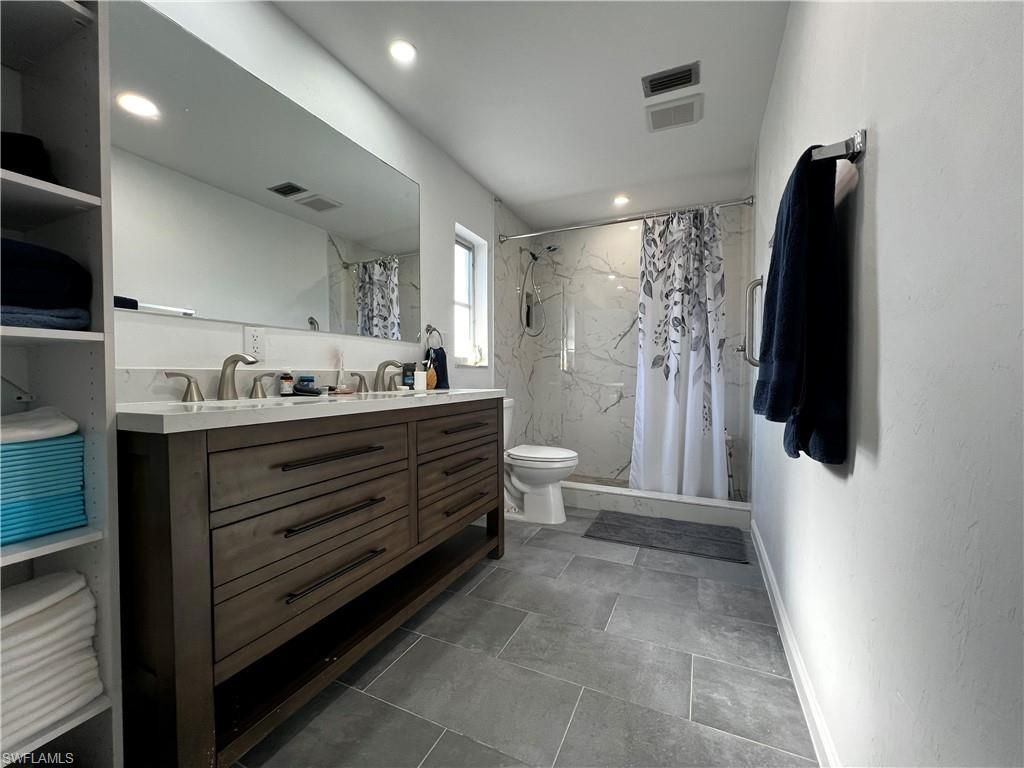 176 Heron Ave, Naples, FL 34108 Photo