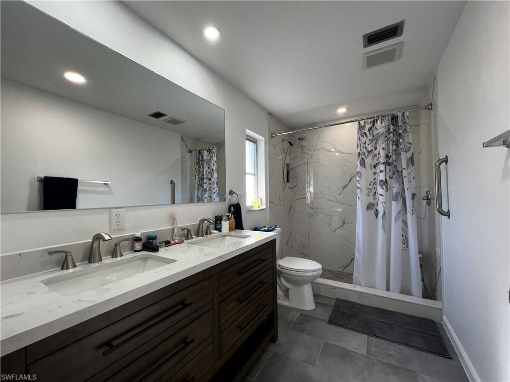 176 Heron Ave, Naples, FL 34108 Photo