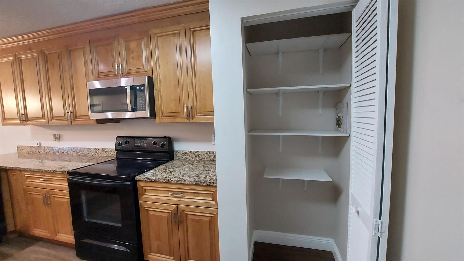 1100 SE Mitchell Avenue, Unit 503, Port Saint Lucie, FL 34952 Photo