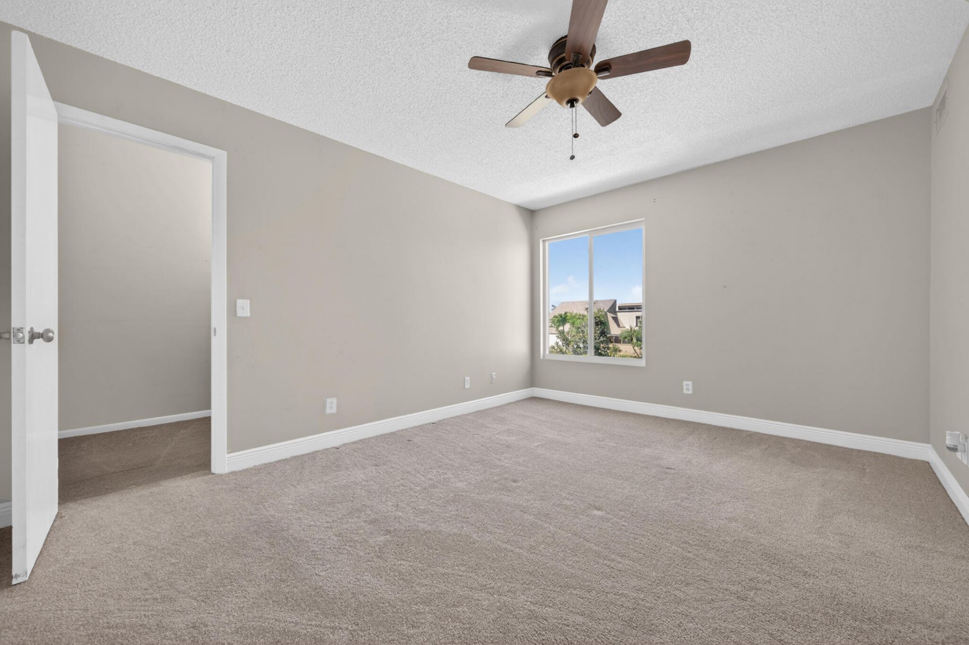 1100 SE Mitchell Avenue, Unit 503, Port Saint Lucie, FL 34952 Photo