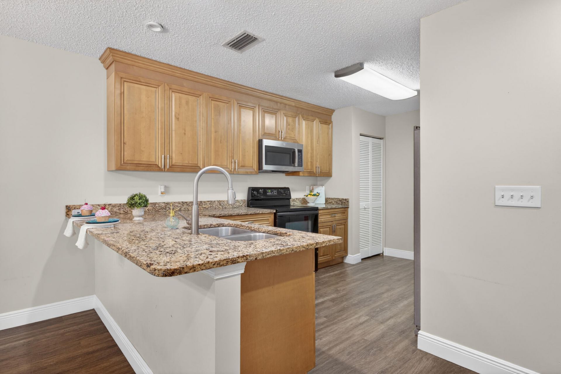 1100 SE Mitchell Avenue, Unit 503, Port Saint Lucie, FL 34952 Photo