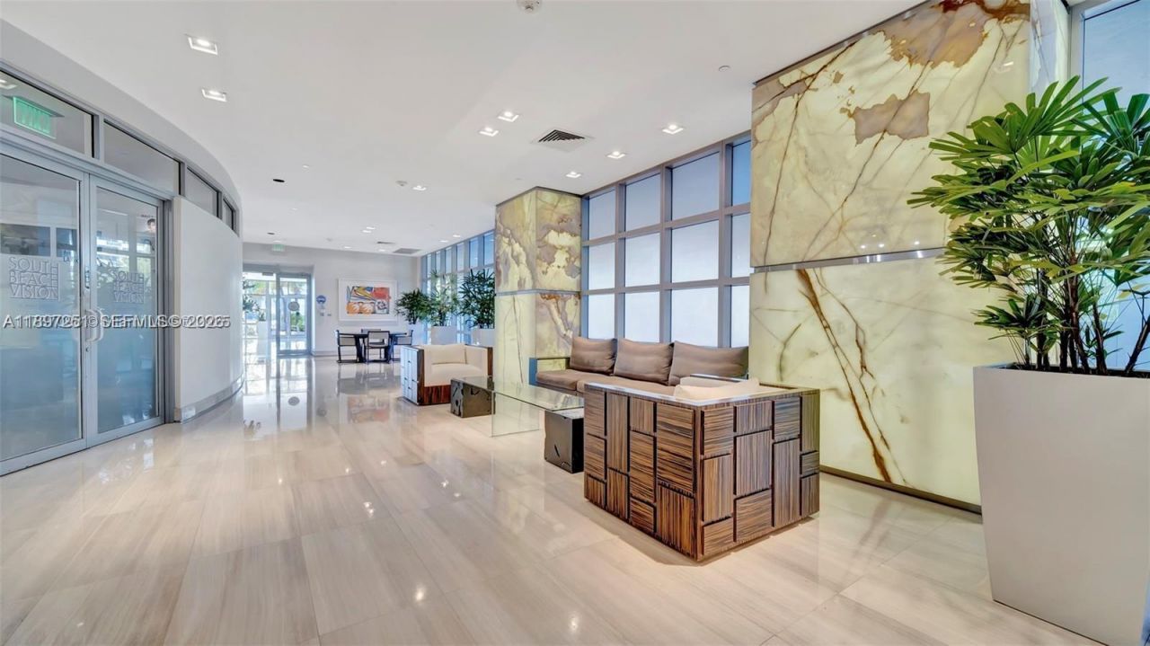 1330 West Ave, Unit 2601, Miami Beach, FL 33139 Photo