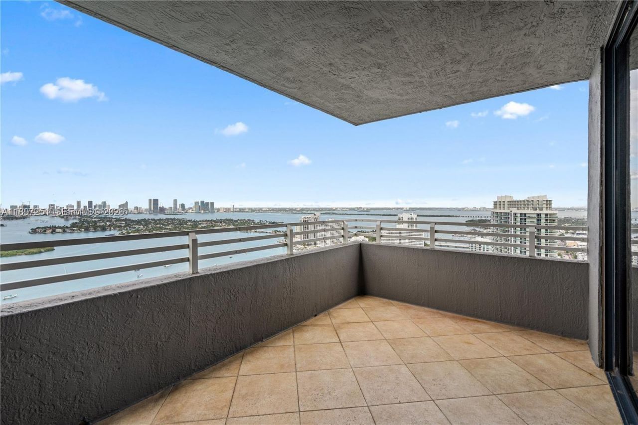 1330 West Ave, Unit 2601, Miami Beach, FL 33139 Photo