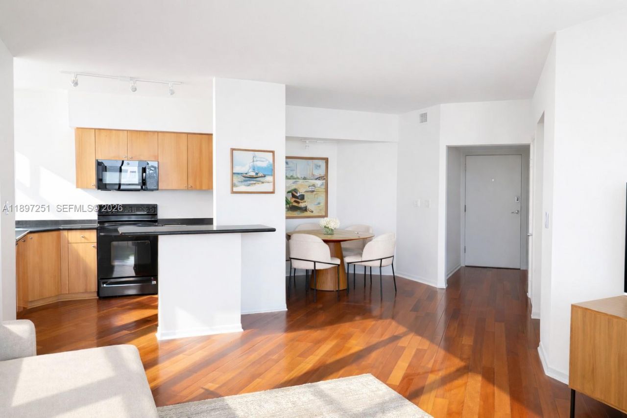 1330 West Ave, Unit 2601, Miami Beach, FL 33139 Photo