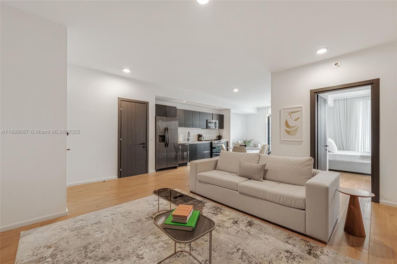 398 NE 5th St, Unit 3017, Miami, FL 33132 Photo