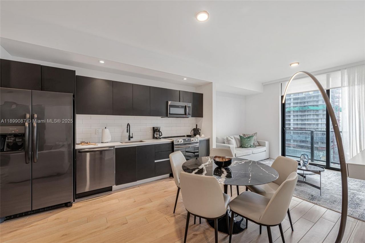 398 NE 5th St, Unit 3017, Miami, FL 33132 Photo