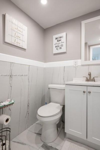 19370 Collins Ave, Unit 608, Sunny Isles Beach, FL 33160 Photo