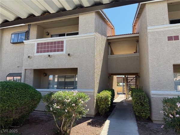 7200 Pirates Cove Road, Unit 2004, Las Vegas, NV 89145