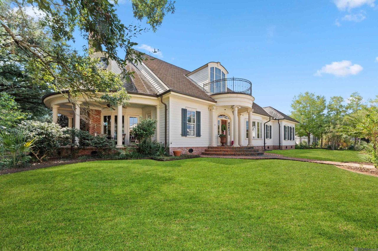 212 Iberville St, Donaldsonville, LA 70346 Main Photo