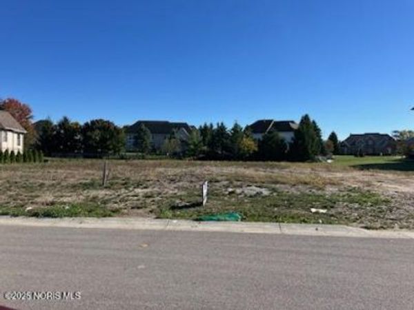 5532 Bluewater Lane, Sylvania, OH 43560