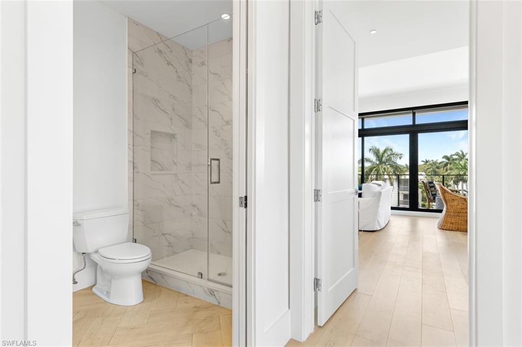 850 Central Ave, Unit 305, Naples, FL 34102 Photo